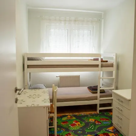 Apartman Majna Modrica Exterior photo