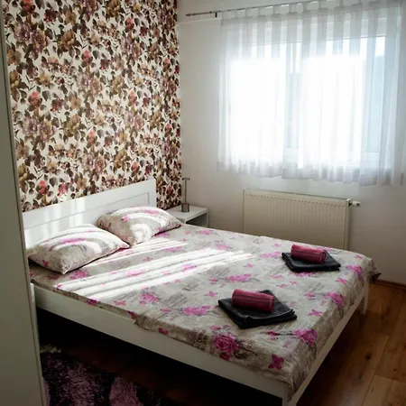Apartman Majna Modrica Exterior photo